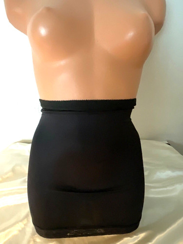 Vtg half slip firm - half, control