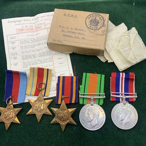 Ww2 medal with original - with,