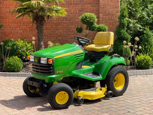John deere x740 ride mower - x740, on