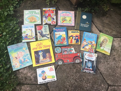 Bundle childrens books - bundle, of