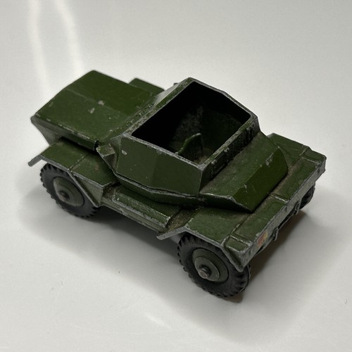 Dinky toys daimler dingo scout - dinky,