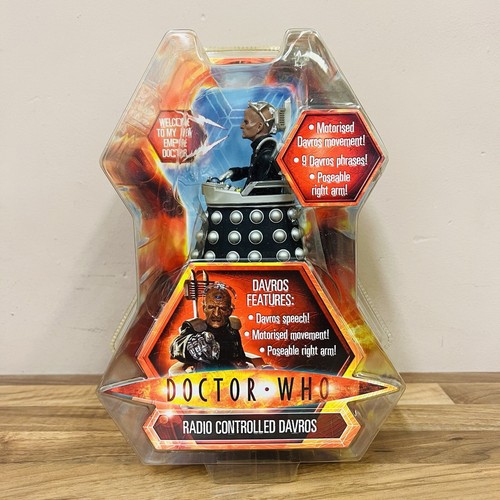 Doctor who black radio - doctor,