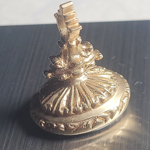 Stunning antique 9ct - stunning,
