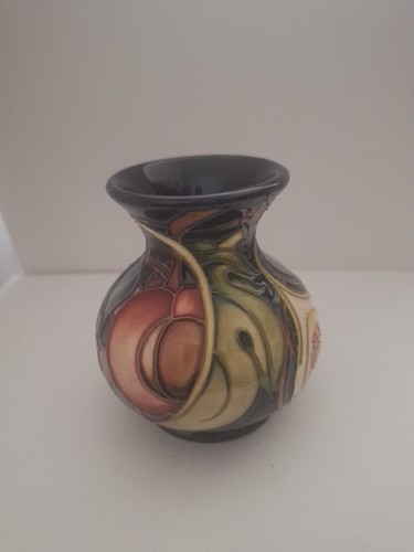 Moorcroft queens choice - "queens, choice"