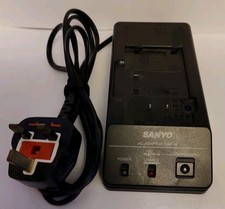 Sanyo VAR-18 B AC Adaptor Camcorder Battery Charger Adaptor With DC Out Cable