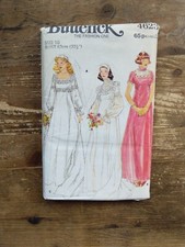 4623 Square Neck Wedding Dress