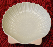 Poole Twintone Large Scallop