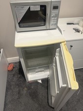 Fridge And Microwave