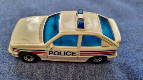 Matchbox police vauxhall - matchbox, astra