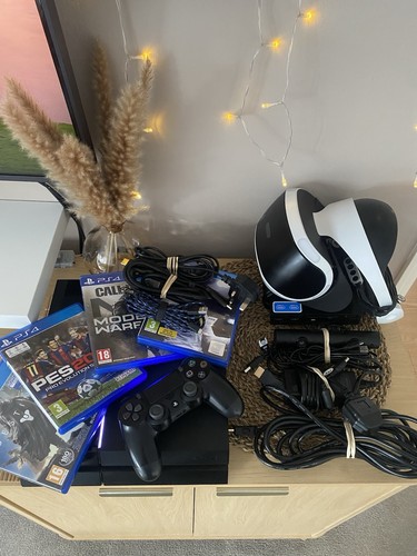 Playstation 500gb with vr - 4,