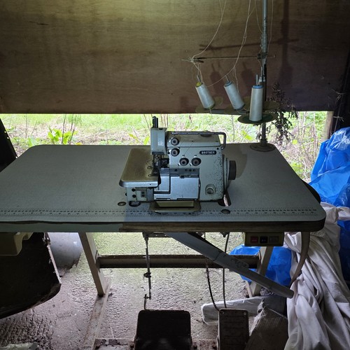Brother thread overlocker - thread,