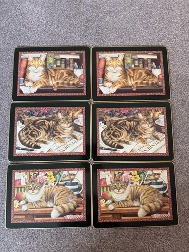 Cloverleaf table mats - table, cat