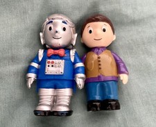 Justin's House CBeebies Figures Justin and Robert the Robot 2011 Golden Bear 