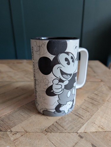 Disneyland resort paris mickey - paris,