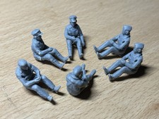 6 x  1/48 scale WW2 US sitting