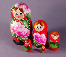 Authentic Russian nesting
