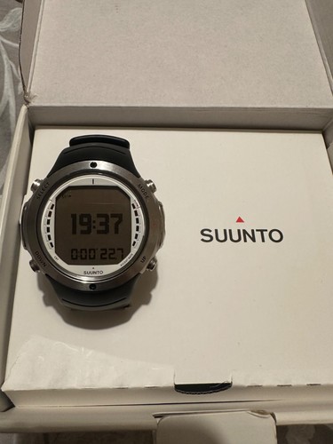 Suunto dive computer with - d6,