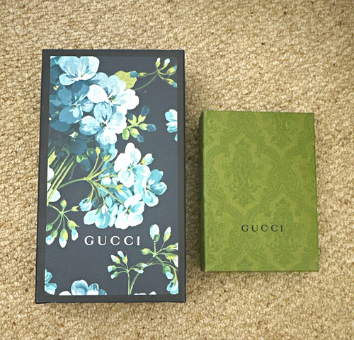 Gucci wallet boxes and - , dust