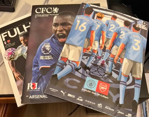 Arsenal match programmes - arsenal,