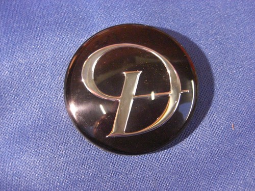 Daimler wheel hub cap - wheel,