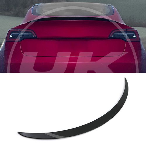 Gloss black rear boot spoiler - rear,