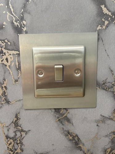 Brushed steel single socket - steel,