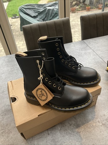 Doctor martens vegan black - doctor,