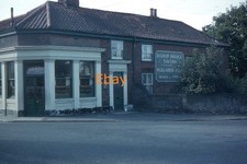 35mm slide - Bullards Pub