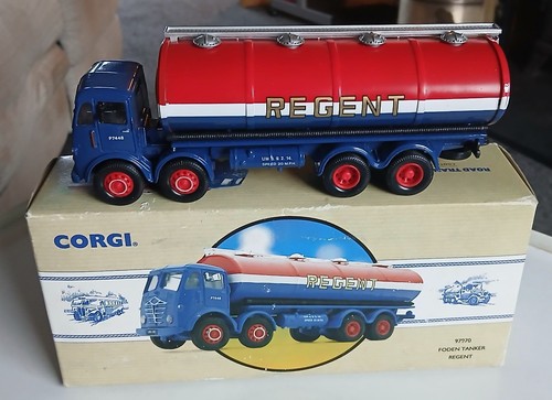 Boxed corgi foden tanker - foden,