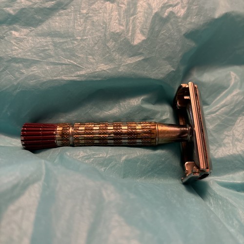 Vintage 1956 gillette red tip - red,