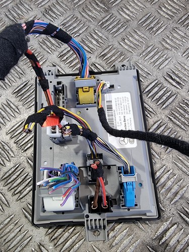 Mercedes e220d sam module - mercedes,