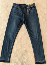 Marks & Spencer - 'The Carrie'