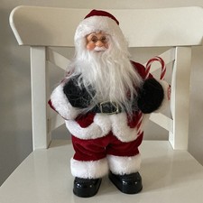 Three Kings Singing & Dancing