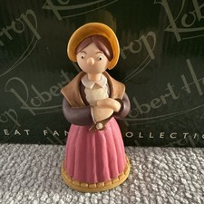 'Cuthbert's Aunt' CGFG04, from Robert Harrop Collectors' Club Camberwick green