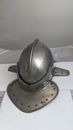 English civil war lobster pot - english,