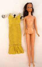 Quick Curl Francie Doll # 4222 Mattel Brunette Barbie 1970s Vintage