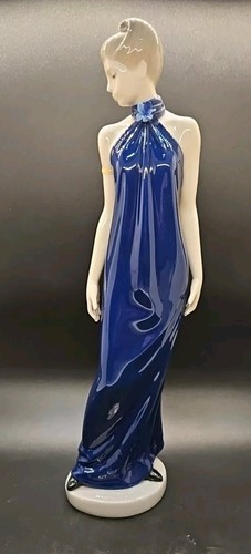 Nao daisa 1994 porcelain navy - nao,