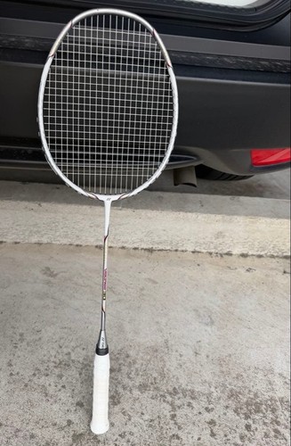 Yonex voltric badminton - yonex,