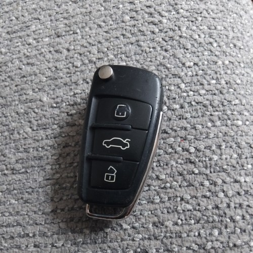 Genuine audi button key - 3,