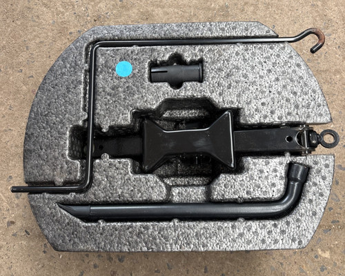 Rover tool kit spare wheel - spare,