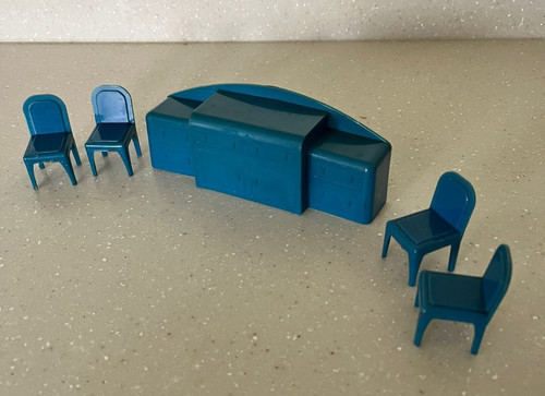 1950 vintage dolls house - vintage,
