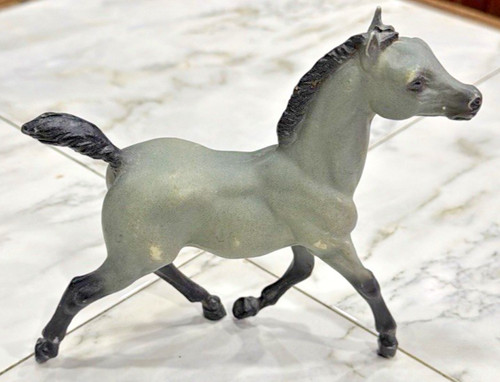 Breyer bluegrass foal - breyer,