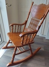 Vintage Wooden Chair Rocking Nursing Chair Porch Patio Garden  110cmx85cmx53cm