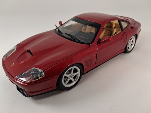 Hot wheels ferrari 550 - hot,