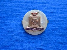 THE WILTSHIRE REGIMENT MOTHER