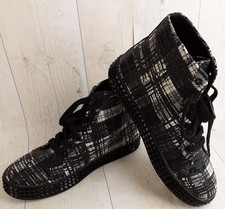 Women's flat boots, size