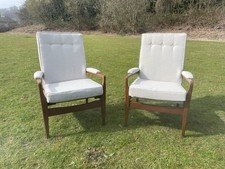 Pair Of Cintique