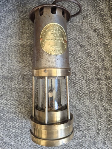 Vintage protector lamp - vintage,