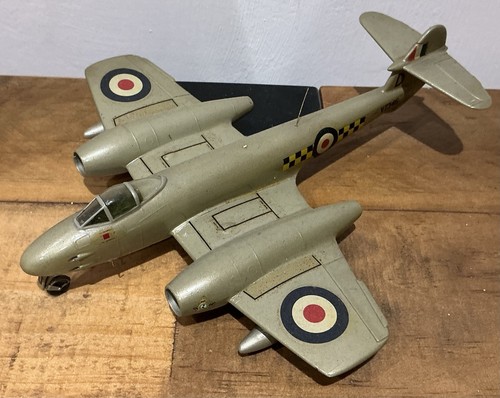 Scale gloster meteor - 1/72,