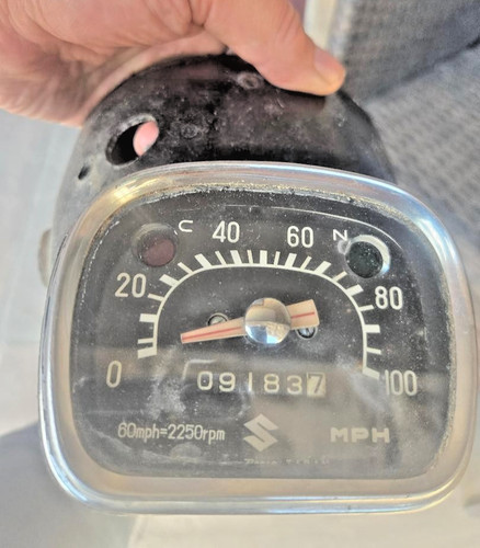 Suzuki t10 s32 speedometer - suzuki, s32-2